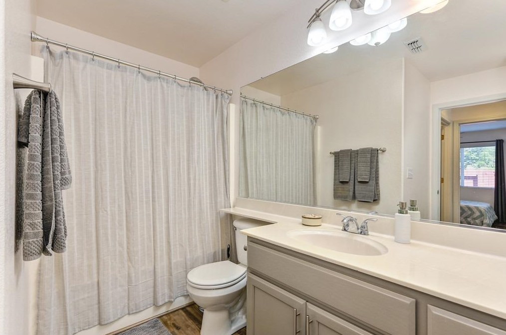 3335 Poppy St, West Sacramento CA  95691-5444 exterior