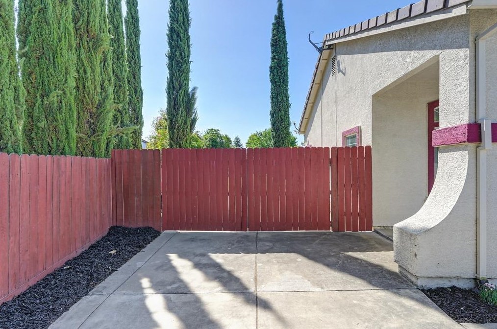 3335 Poppy St, West Sacramento CA  95691-5444 exterior