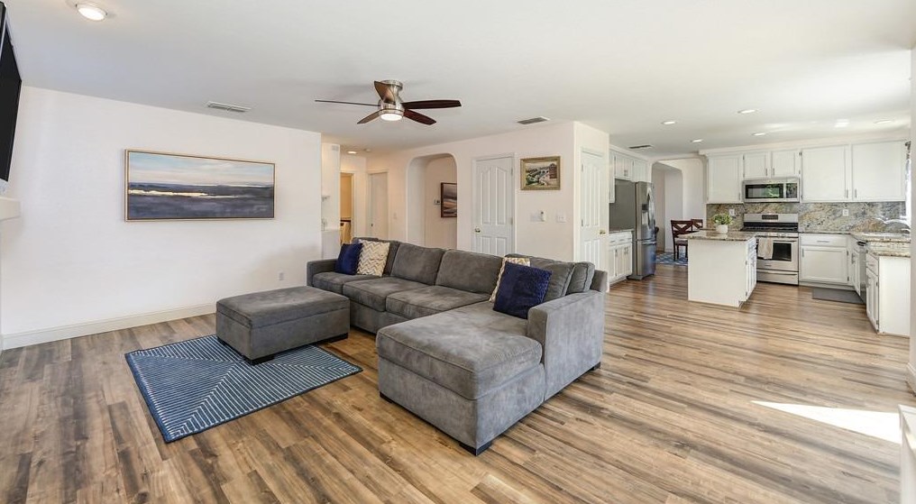 3335 Poppy St, West Sacramento CA  95691-5444 exterior