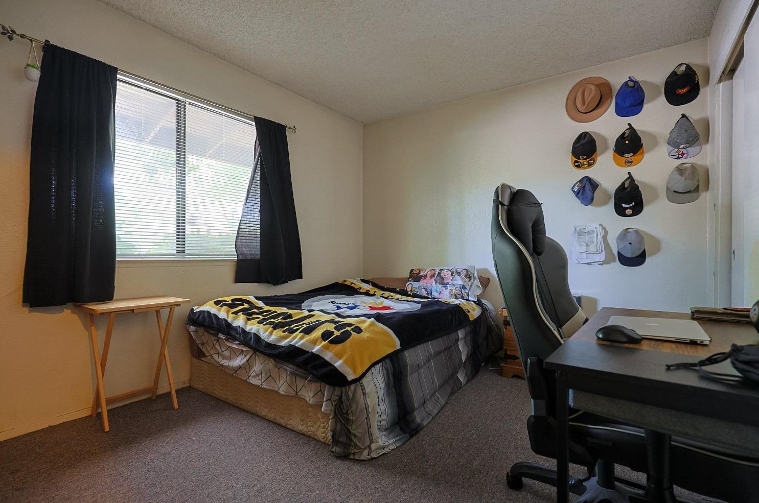 1701 Humboldt Ave, Davis CA 95616-3134 exterior