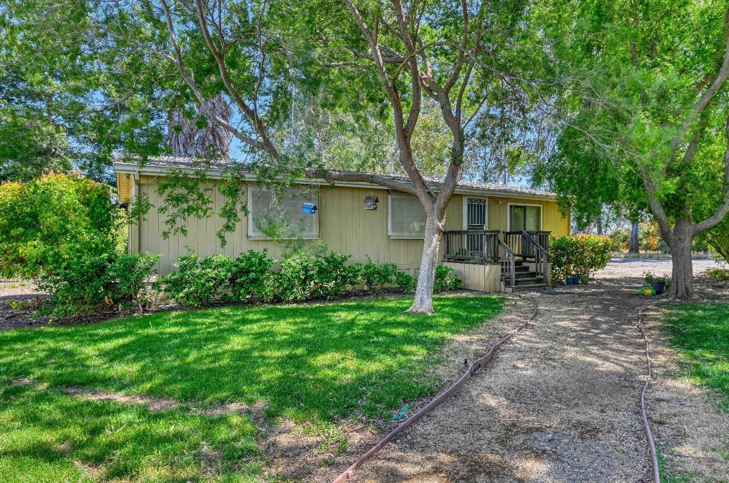 34284 Corcoran Hill Ln, Davis CA 95616-9407 exterior