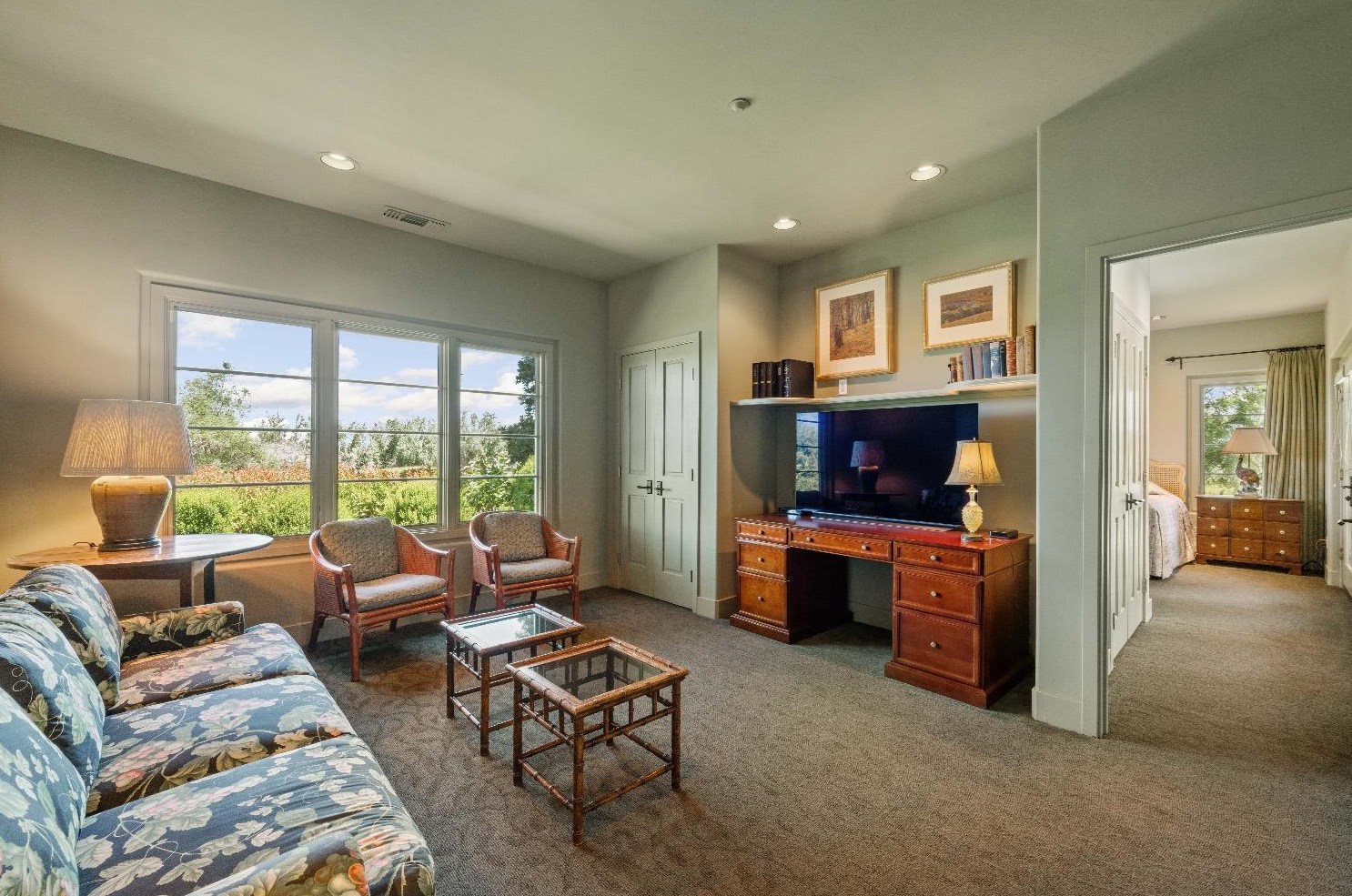 34284 Corcoran Hill Ln, Davis CA 95616-9407 exterior