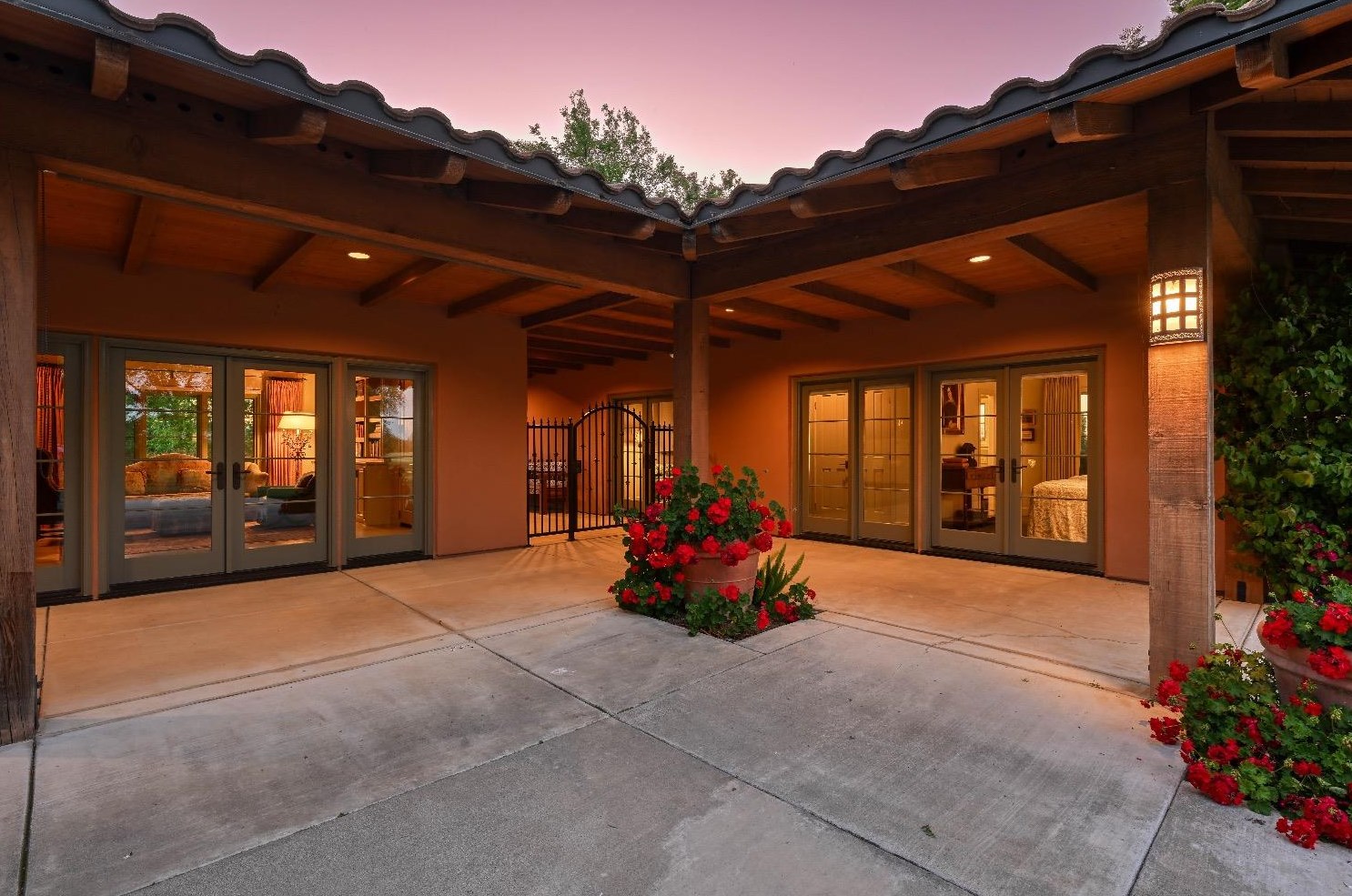 34284 Corcoran Hill Ln, Davis CA 95616-9407 exterior