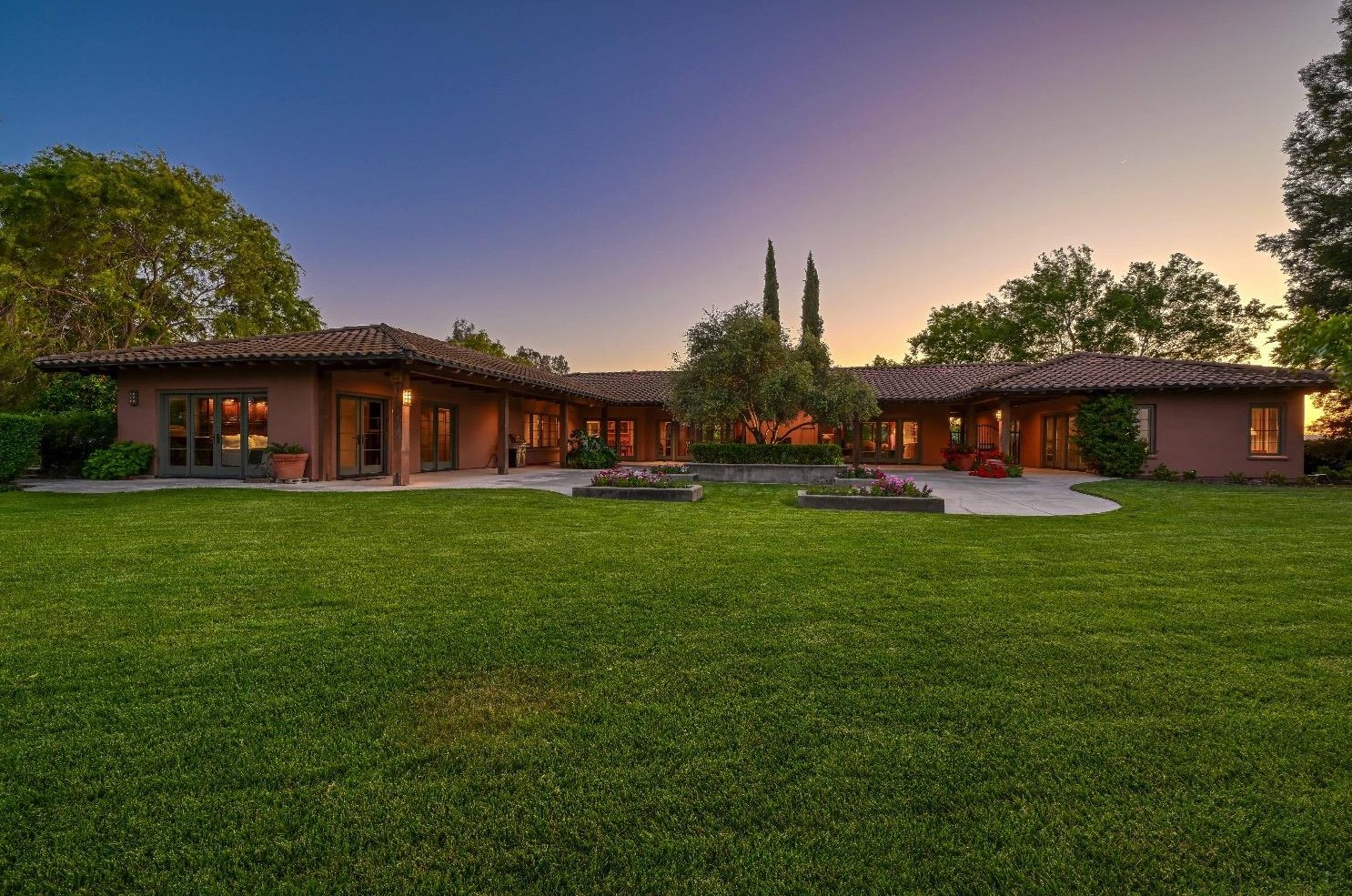 34284 Corcoran Hill Ln, Davis CA 95616-9407 exterior