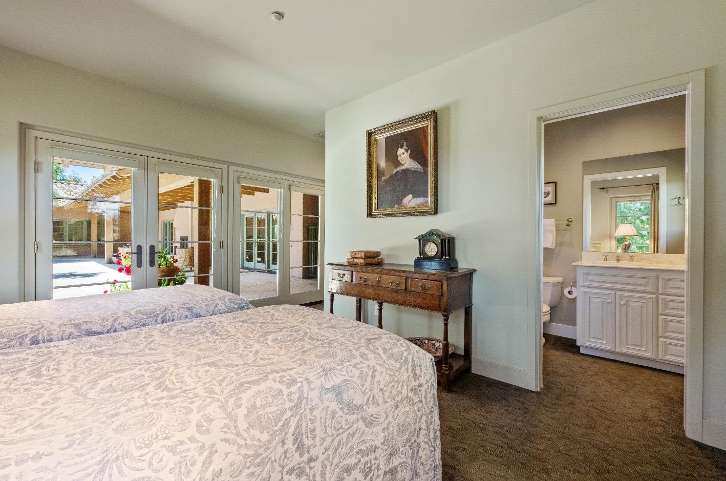 34284 Corcoran Hill Ln, Davis CA 95616-9407 exterior