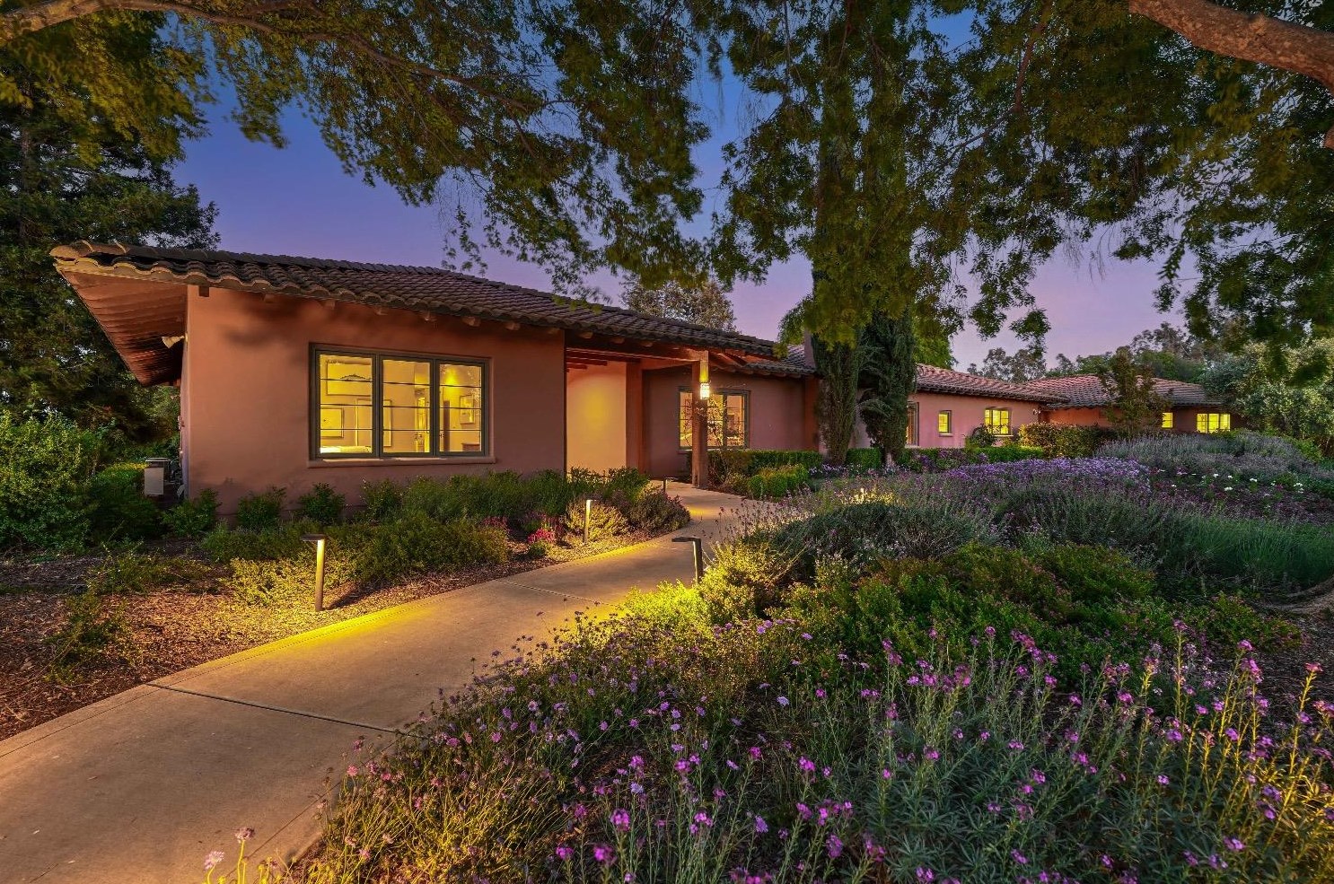 34284 Corcoran Hill Ln, Davis CA 95616-9407 exterior