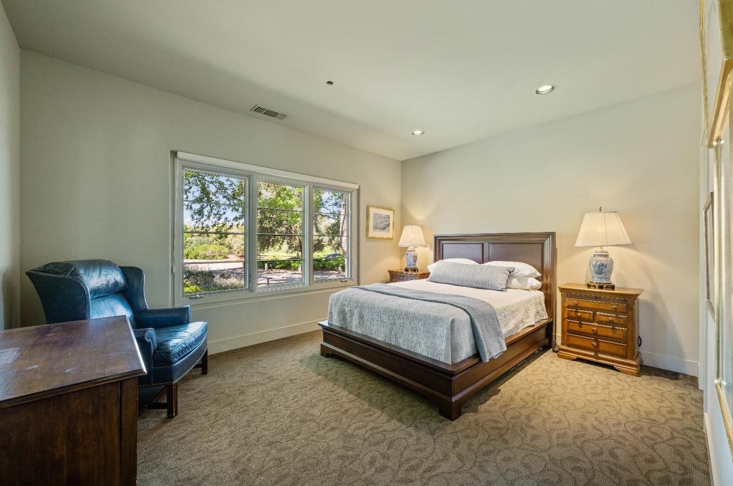 34284 Corcoran Hill Ln, Davis CA 95616-9407 exterior