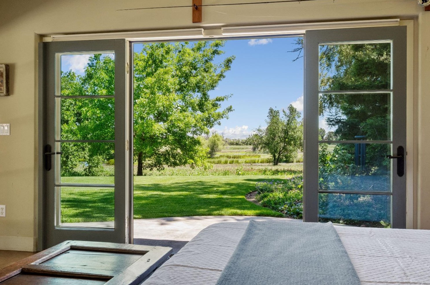 34284 Corcoran Hill Ln, Davis CA 95616-9407 exterior