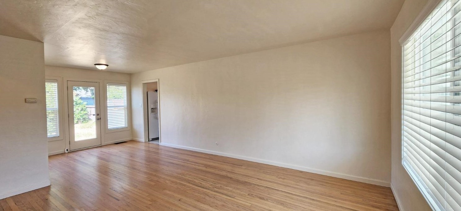 1012 Jefferson Blvd, West Sacramento CA  95691-5317 exterior