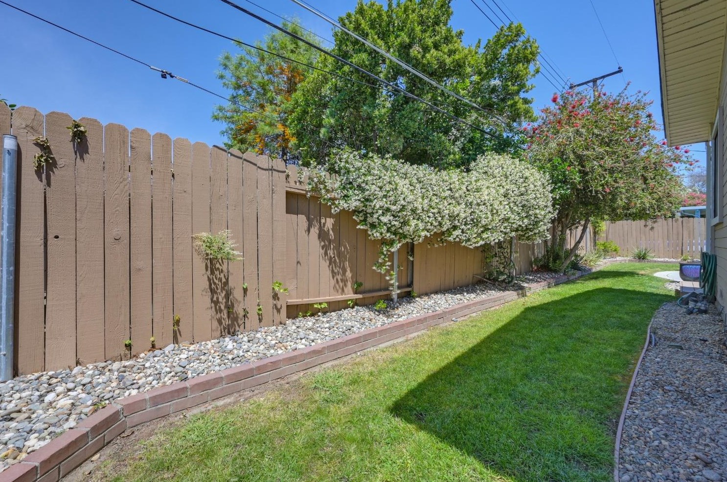 6431 Markley Way, Carmichael CA  95608-6303 exterior