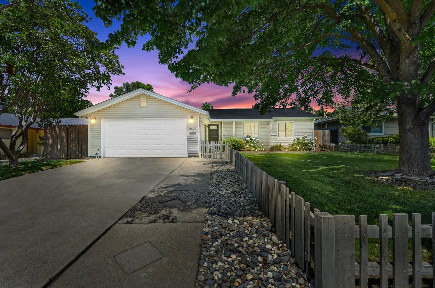 6431 Markley Way, Carmichael CA  95608-6303 exterior