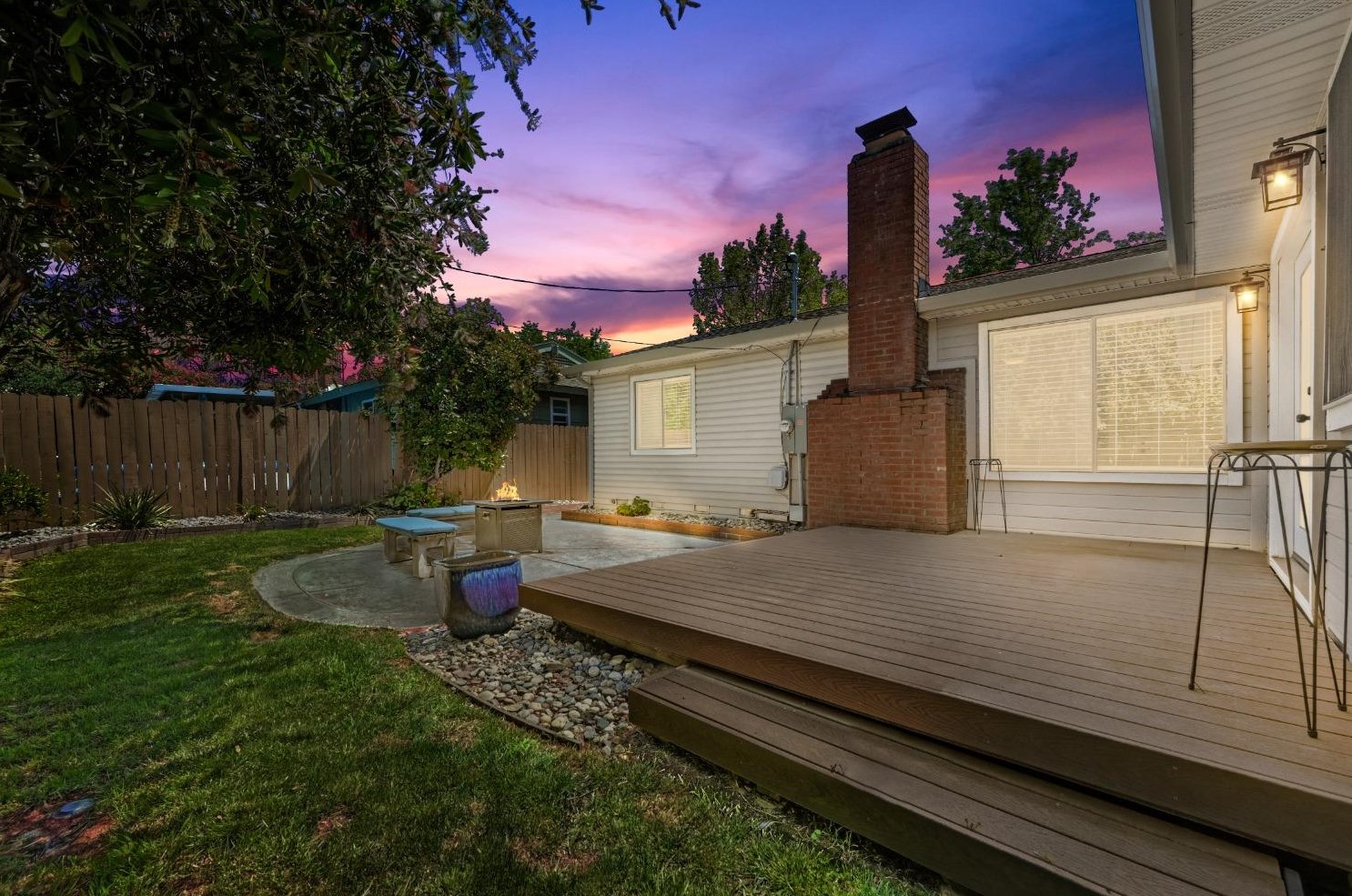 6431 Markley Way, Carmichael CA  95608-6303 exterior