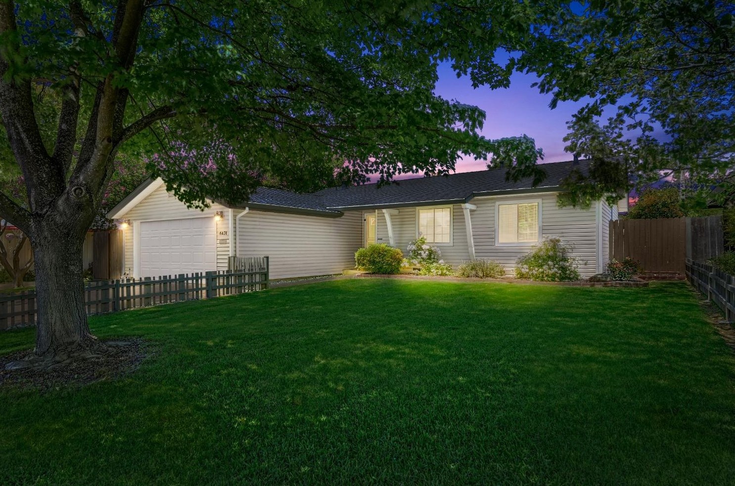 6431 Markley Way, Carmichael CA  95608-6303 exterior