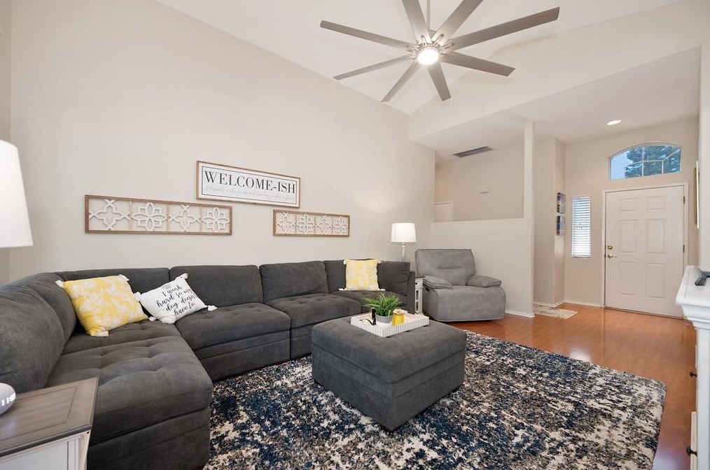 7235 Timberrose Way, Roseville CA  95747-8132 exterior