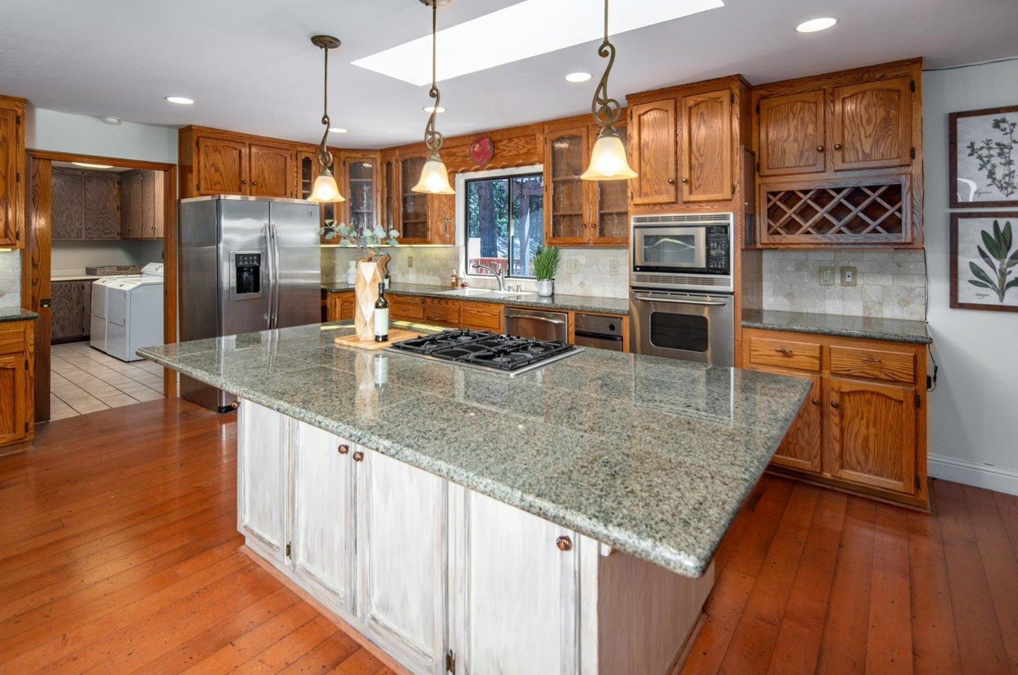 6832 Retreat Ln, Pacific House CA  95726-9465 exterior