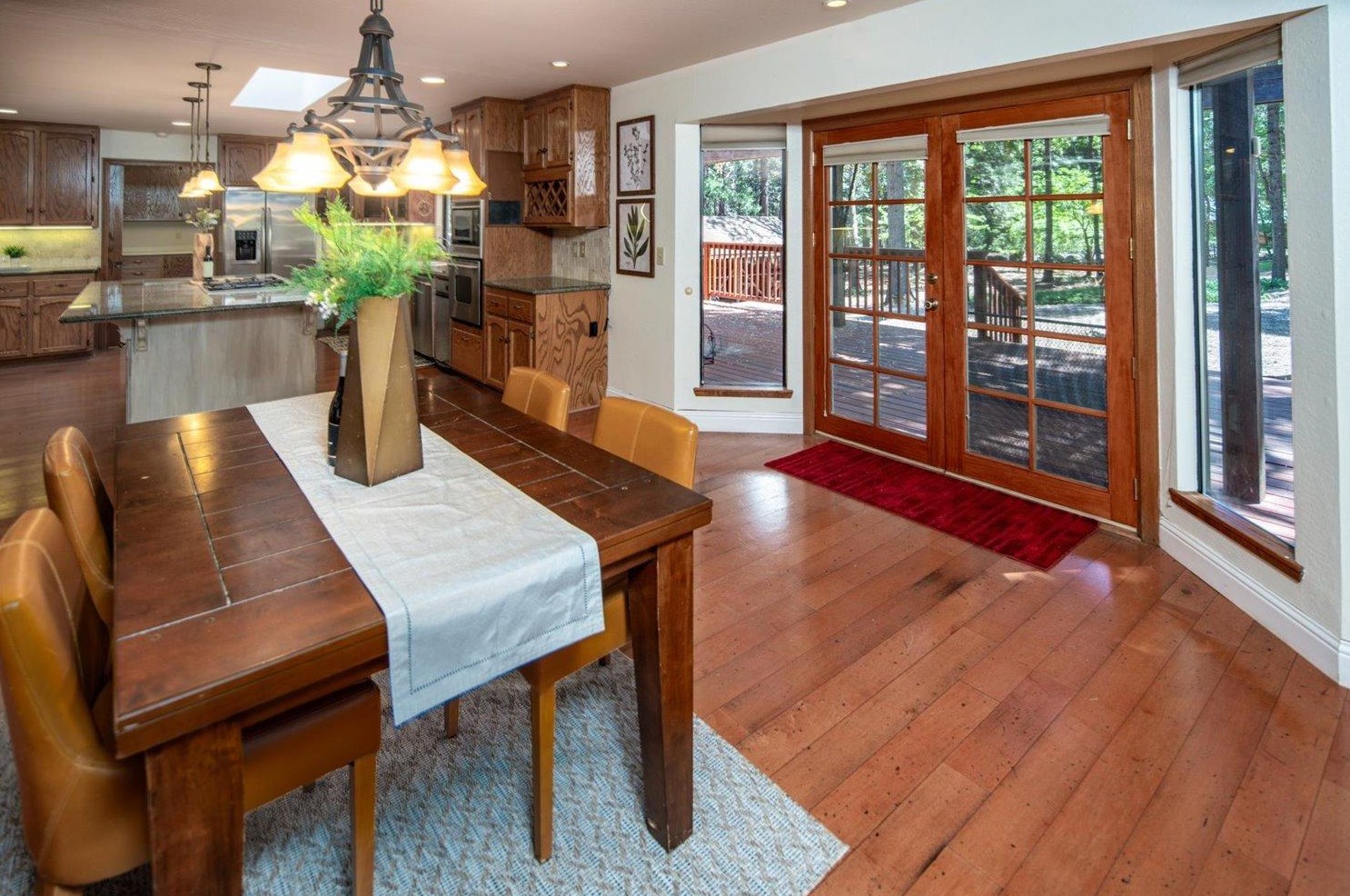 6832 Retreat Ln, Pacific House CA  95726-9465 exterior