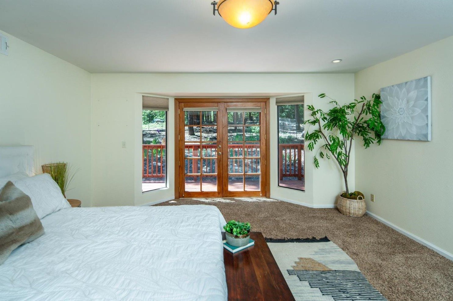 6832 Retreat Ln, Pacific House CA  95726-9465 exterior
