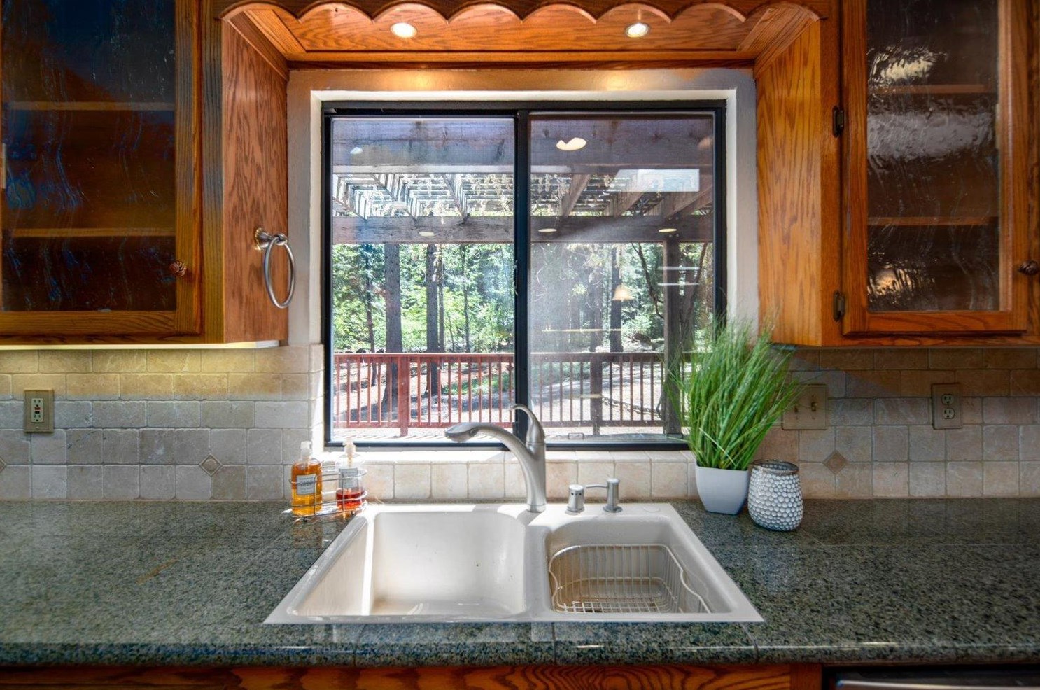 6832 Retreat Ln, Pacific House CA  95726-9465 exterior