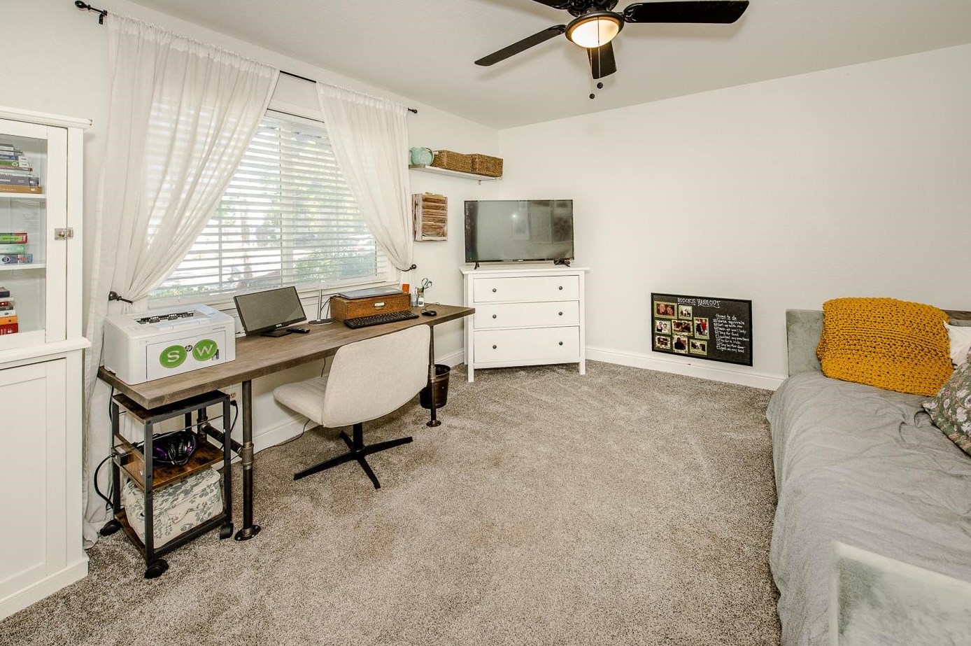 7 College St, Woodland CA  95695-3219 exterior