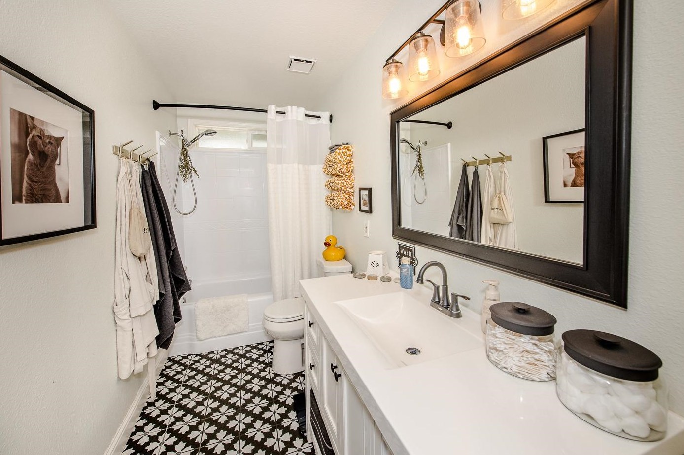 7 College St, Woodland CA  95695-3219 exterior