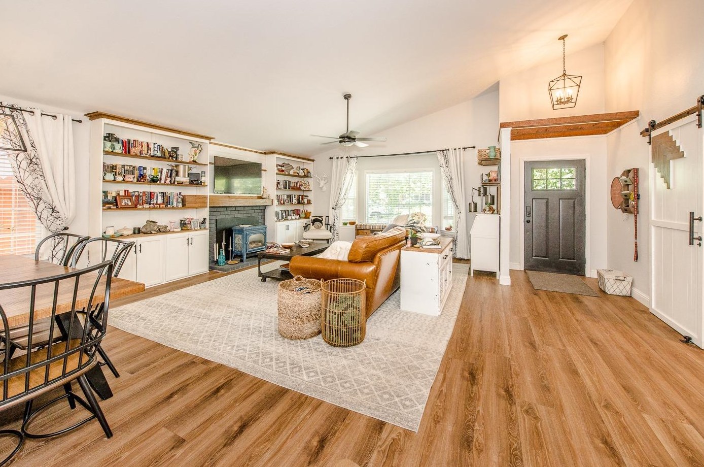 7 College St, Woodland CA  95695-3219 exterior