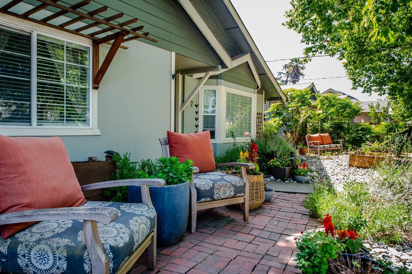 7 College St, Woodland CA  95695-3219 exterior