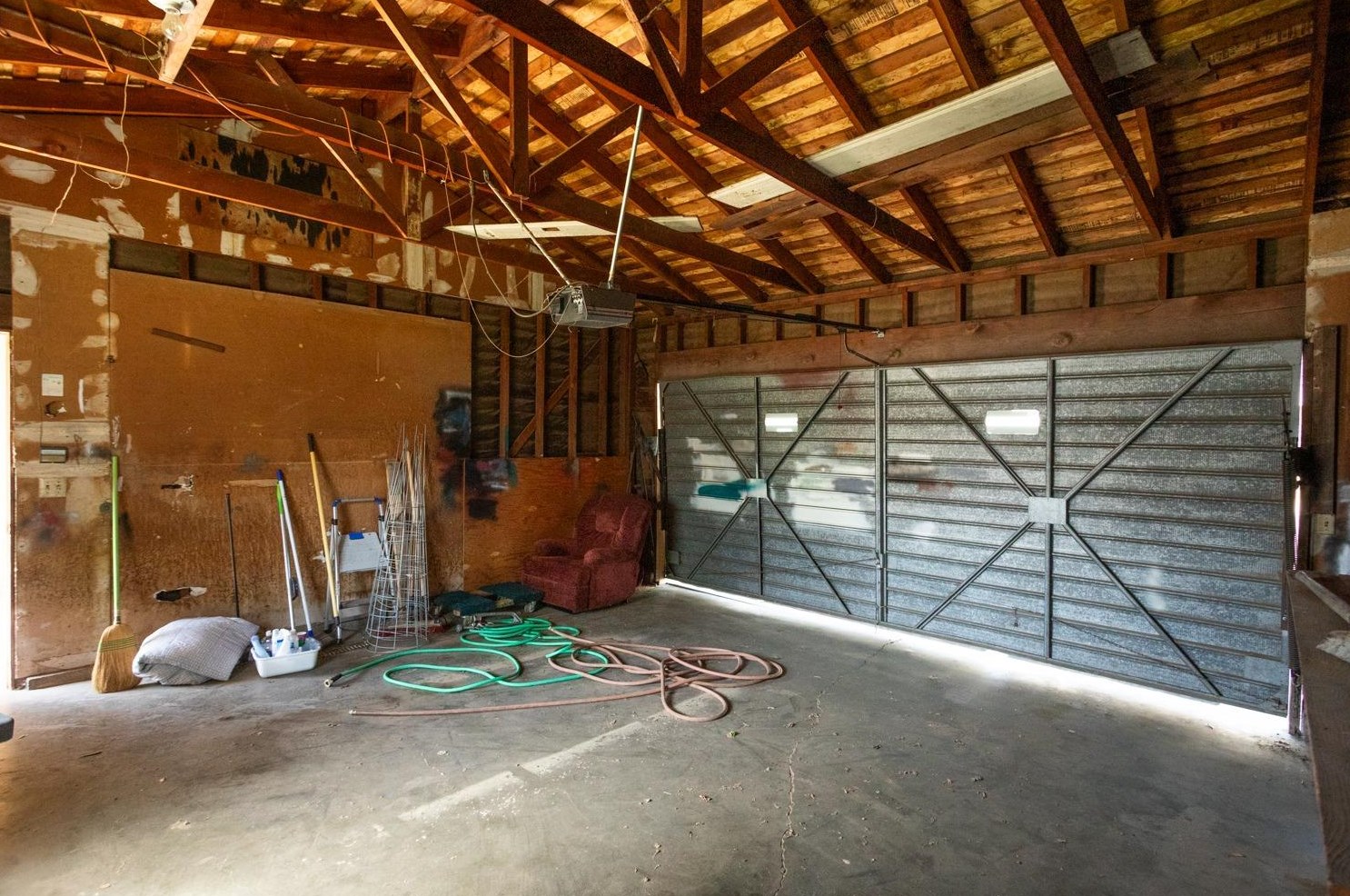 2489 Melton Cir, Pennington CA  95953-2115 exterior