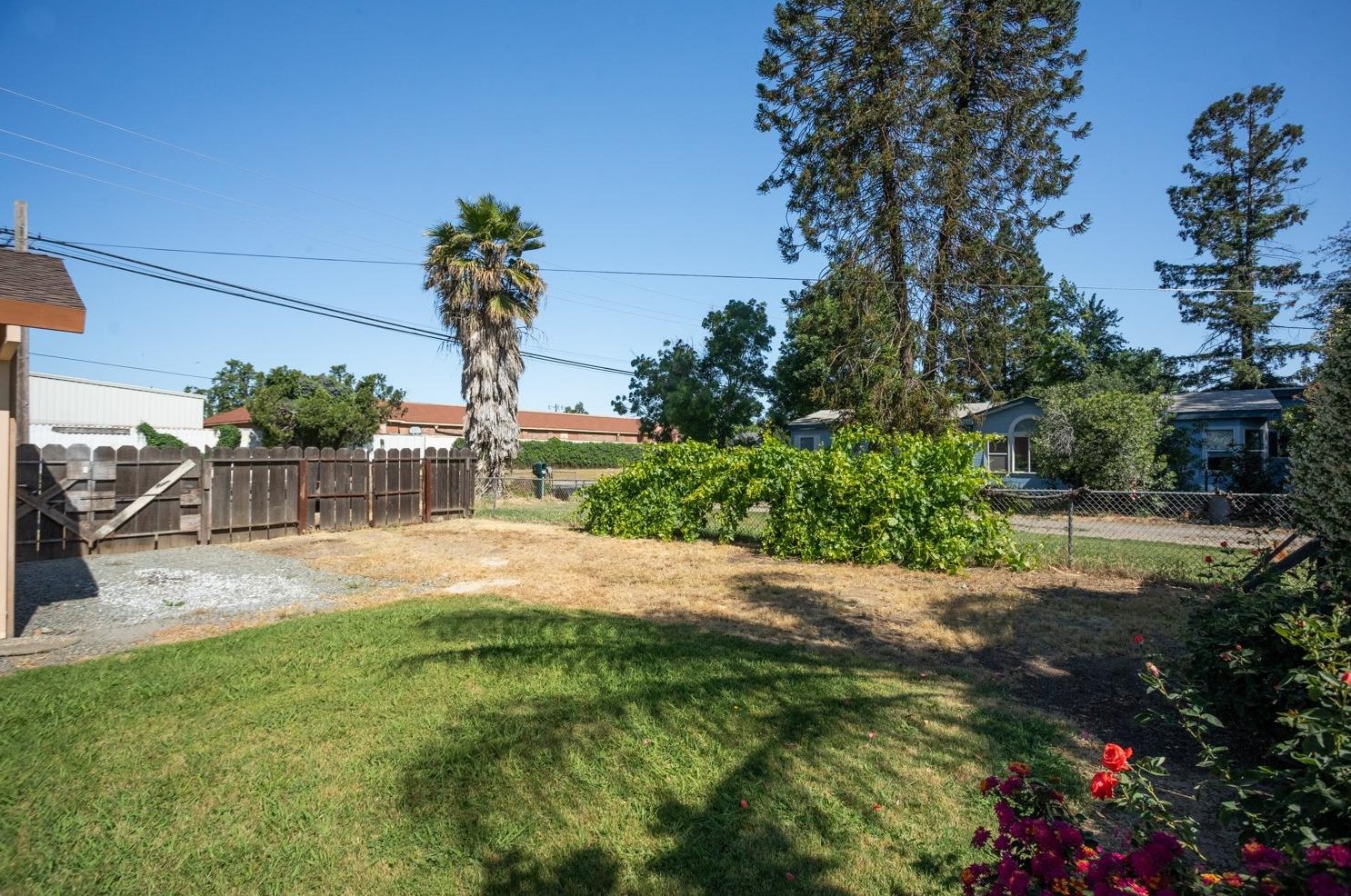 2489 Melton Cir, Pennington CA  95953-2115 exterior
