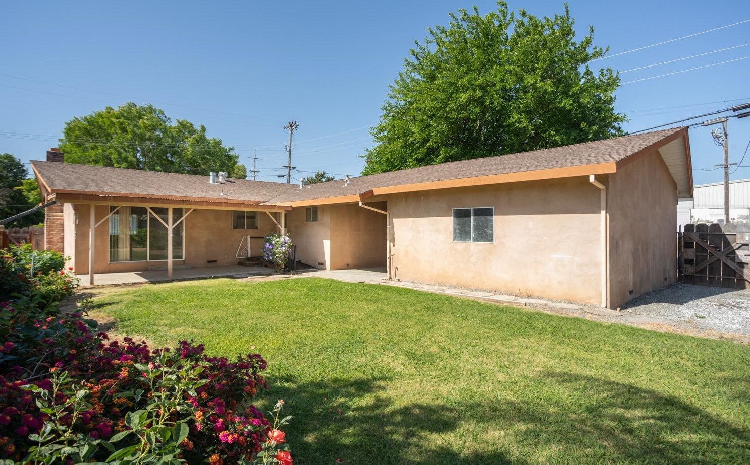 2489 Melton Cir, Pennington CA  95953-2115 exterior