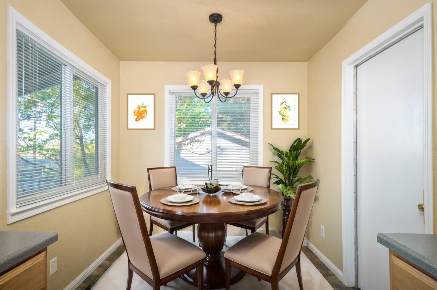 110 Maryland Dr, Grass Valley CA  95945-5966 exterior