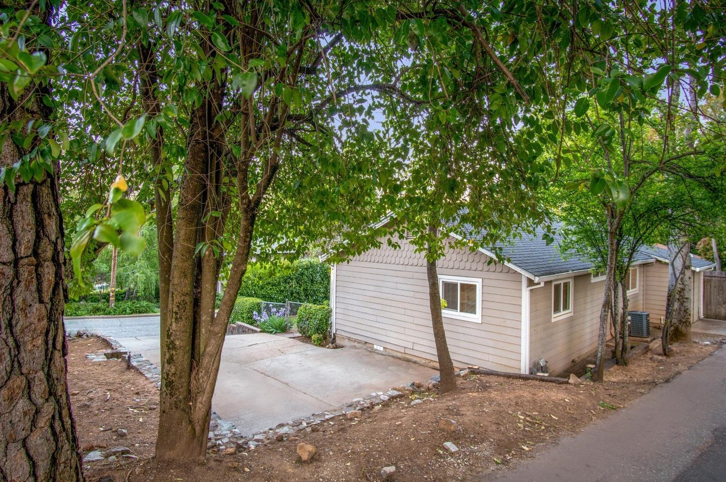 110 Maryland Dr, Grass Valley CA  95945-5966 exterior