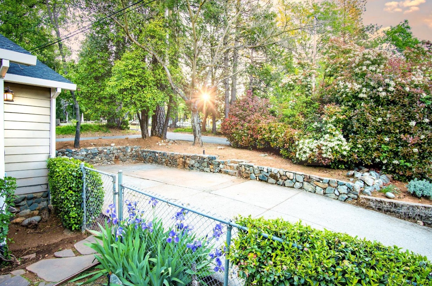 110 Maryland Dr, Grass Valley CA  95945-5966 exterior