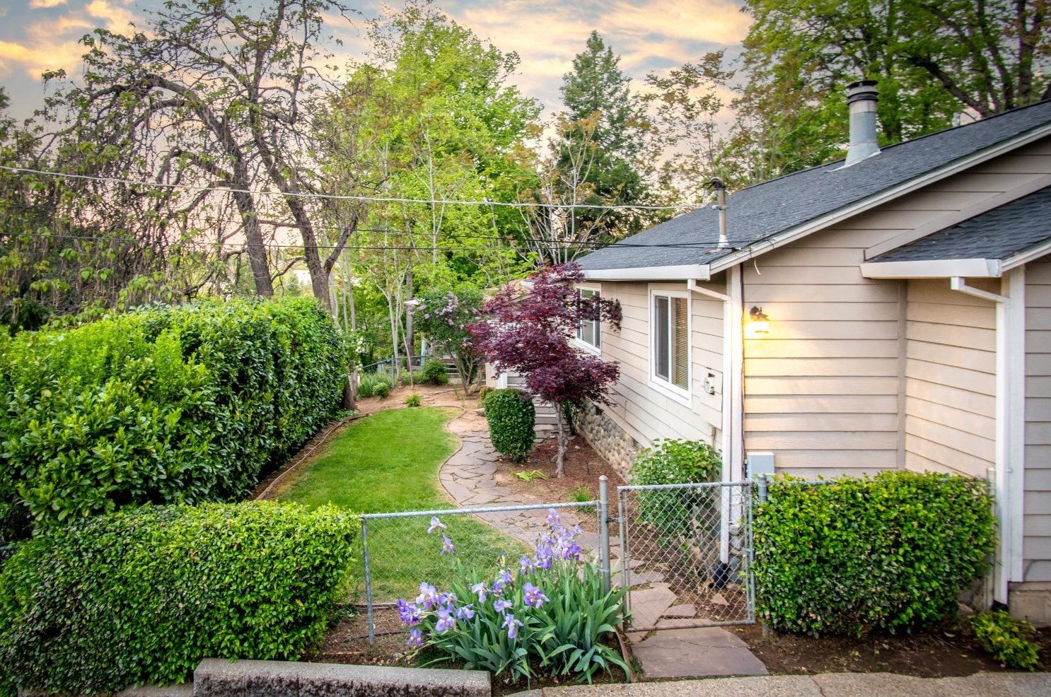 110 Maryland Dr, Grass Valley CA  95945-5902 exterior