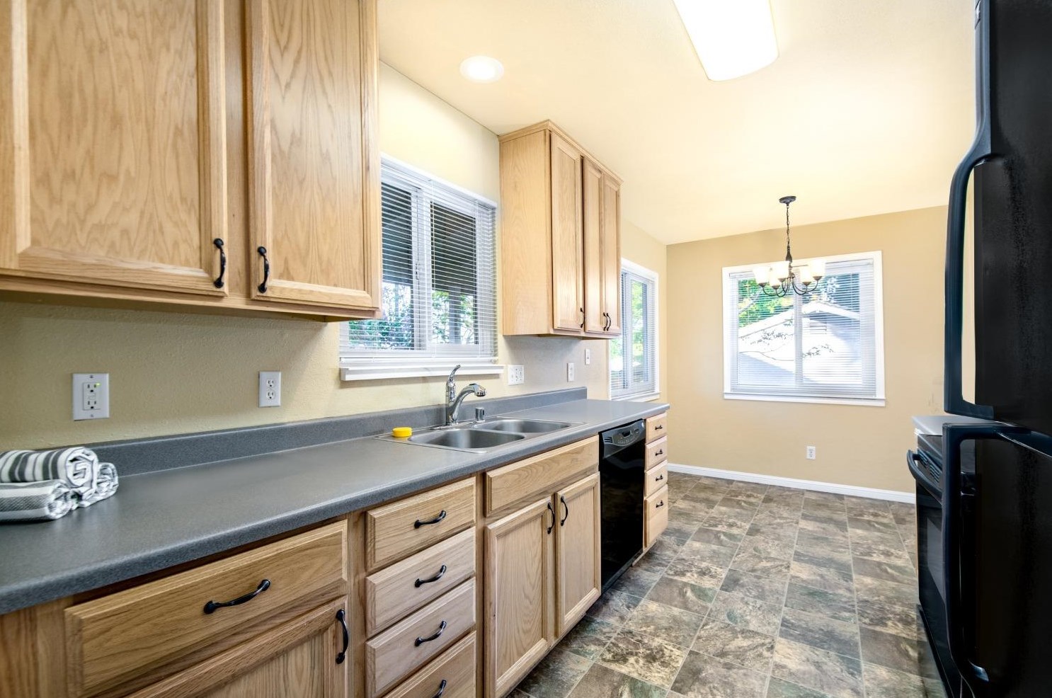 110 Maryland Dr, Grass Valley CA  95945-5966 exterior