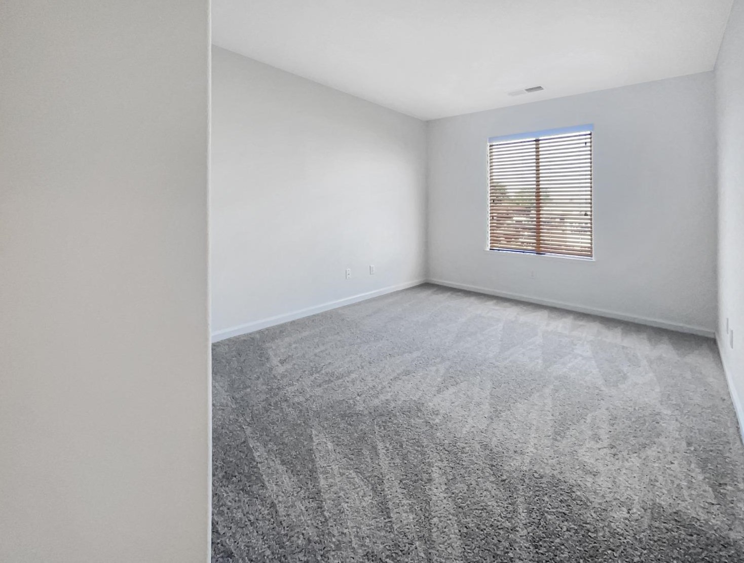 1196 Wallace Way, Yuba City CA 95993-9124 exterior