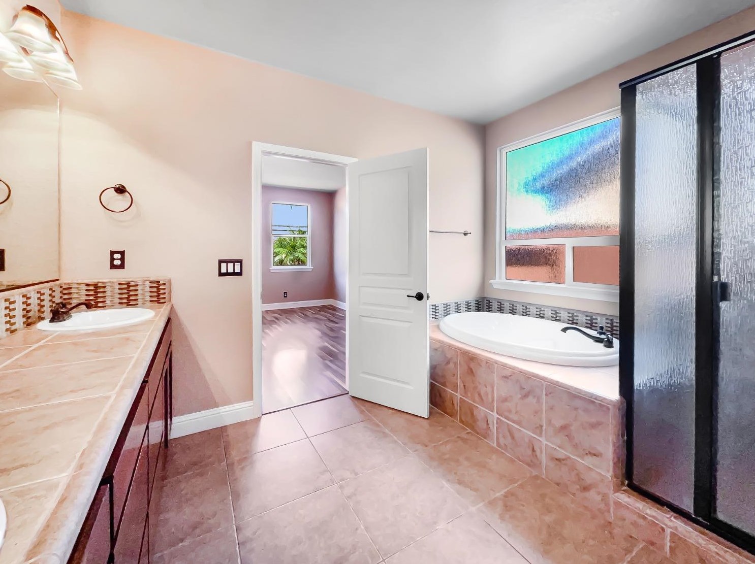 2216 Portsmouth Dr, Yuba City CA  95991-4014 exterior