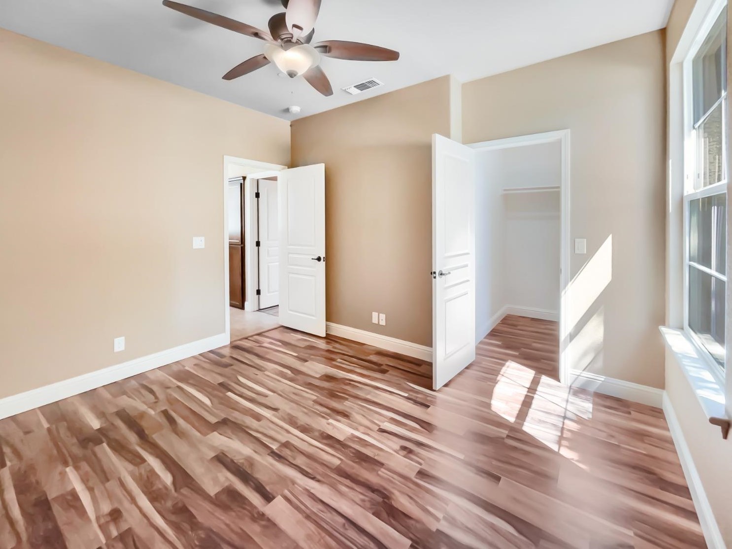 2216 Portsmouth Dr, Yuba City CA  95991-4014 exterior