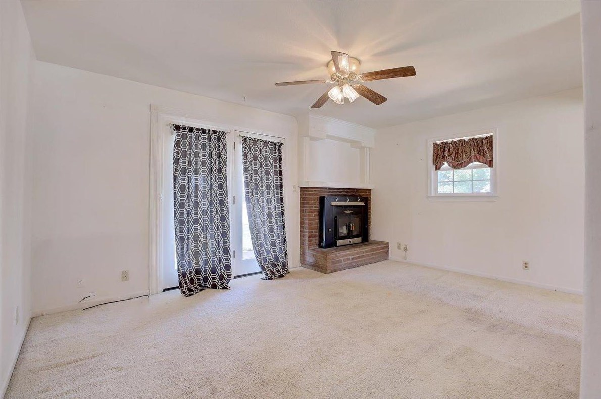 1204 Mdw Ave, Yuba City CA  95991-6509 exterior