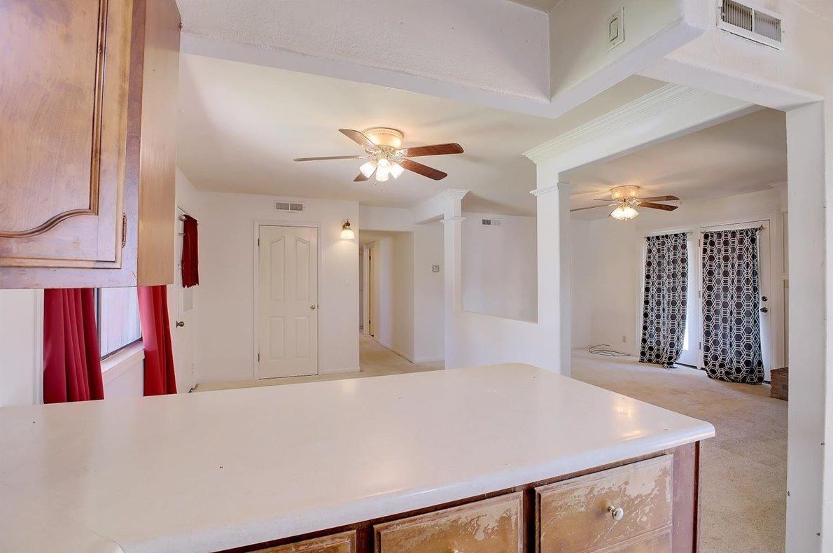 1204 Mdw Ave, Yuba City CA  95991-6509 exterior