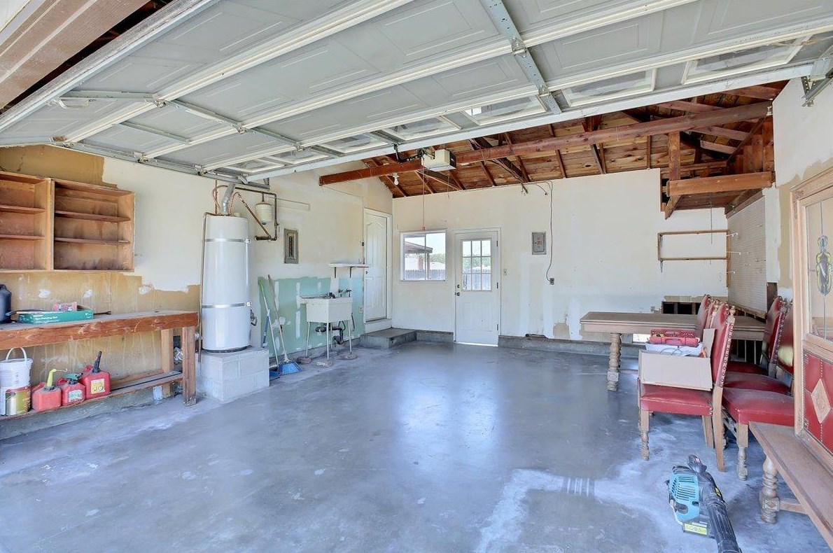 1204 Mdw Ave, Yuba City CA  95991-6509 exterior