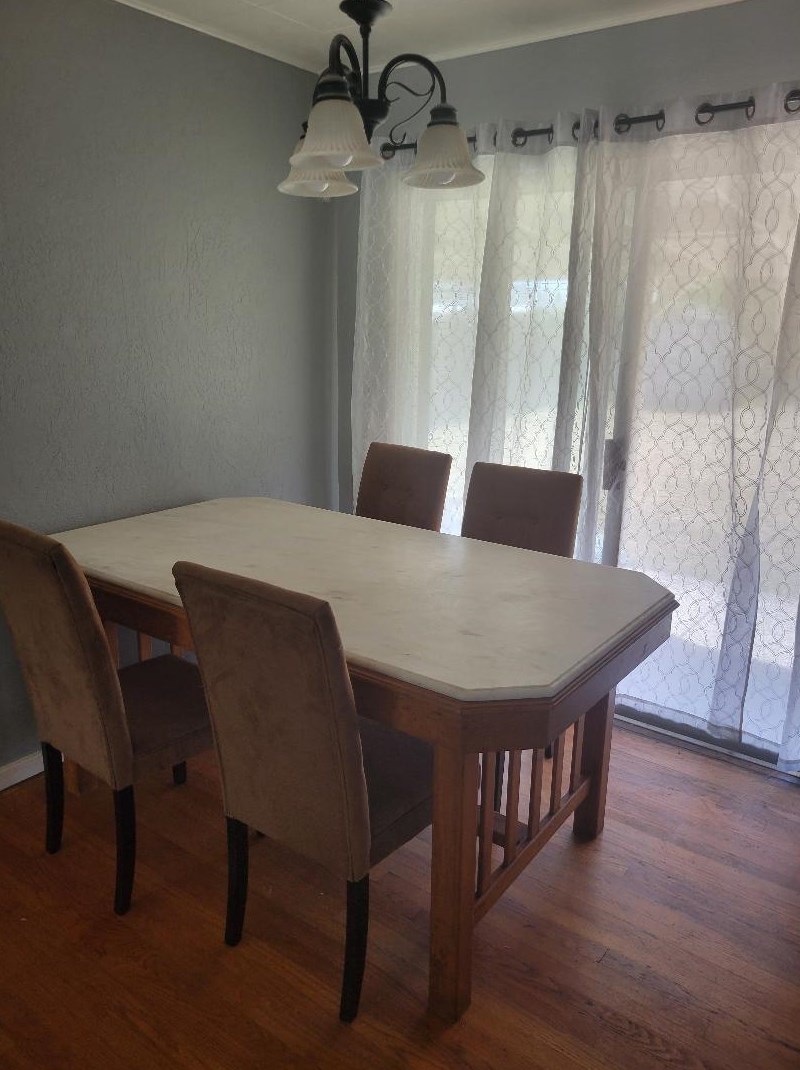 688 Fippins Ave, Yuba City CA 95991-4308 exterior