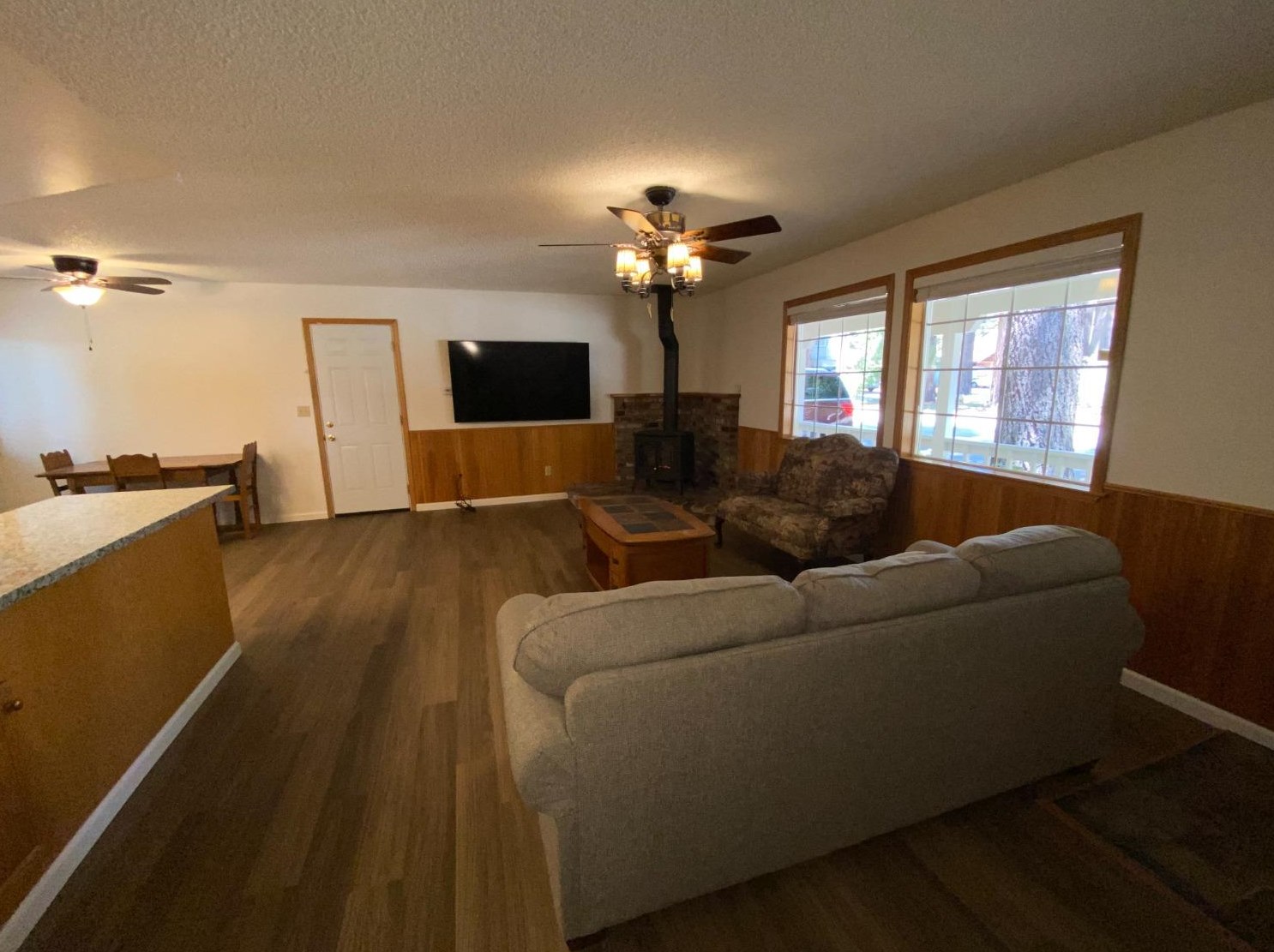 2945 Nevada Ave, South Lake Tahoe CA  96150-2713 exterior
