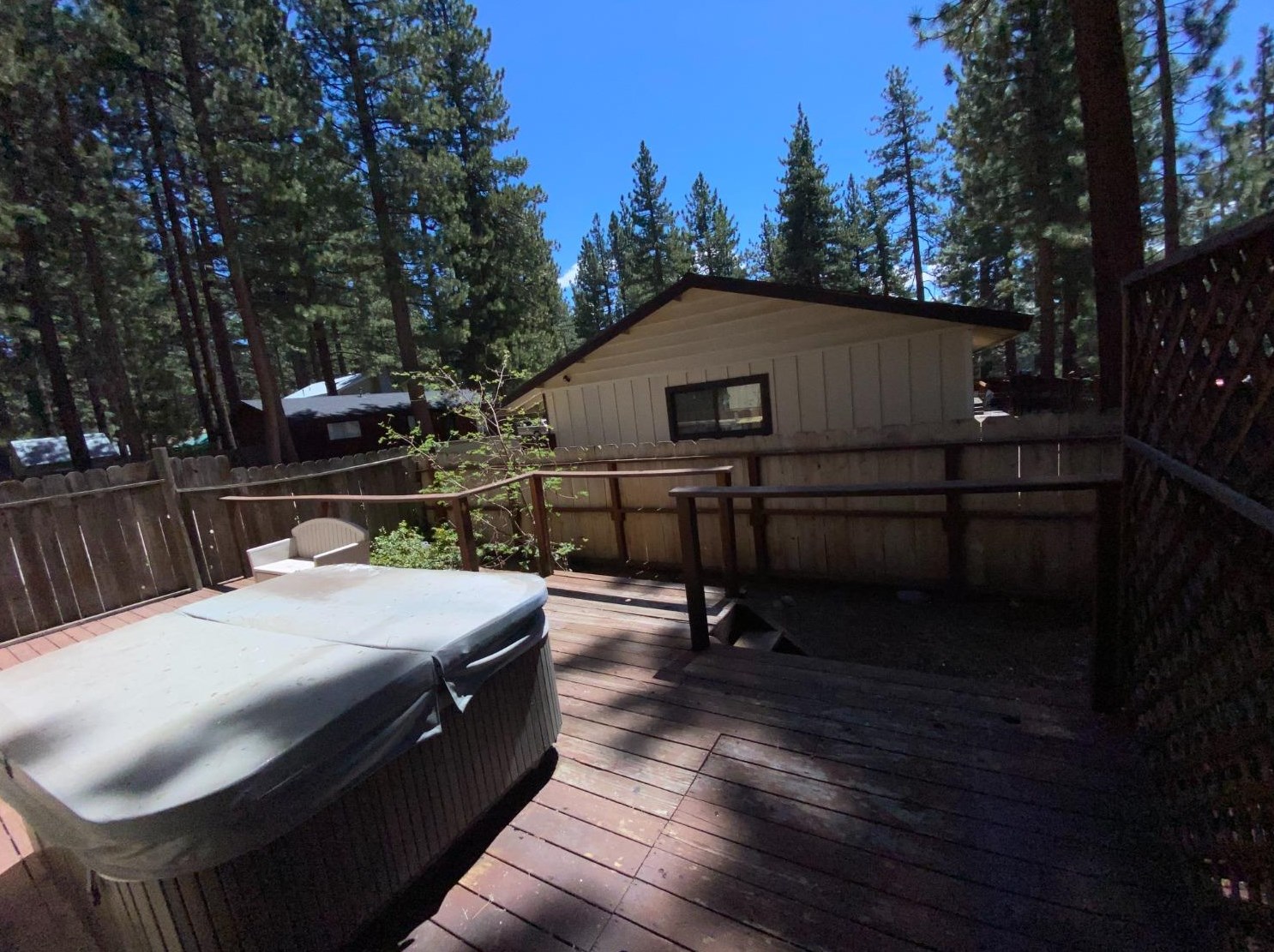 2945 Nevada Ave, South Lake Tahoe CA  96150-2713 exterior