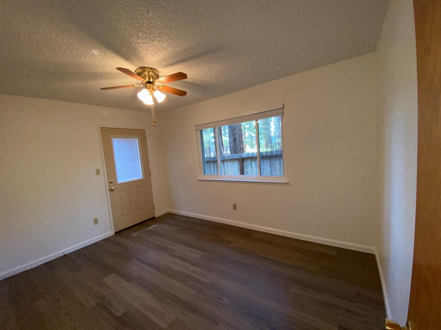 2945 Nevada Ave, South Lake Tahoe CA  96150-2713 exterior