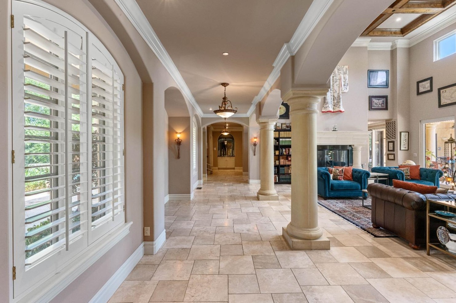 6352 Calle Montalvo Cir, Roseville CA  95746-5821 exterior