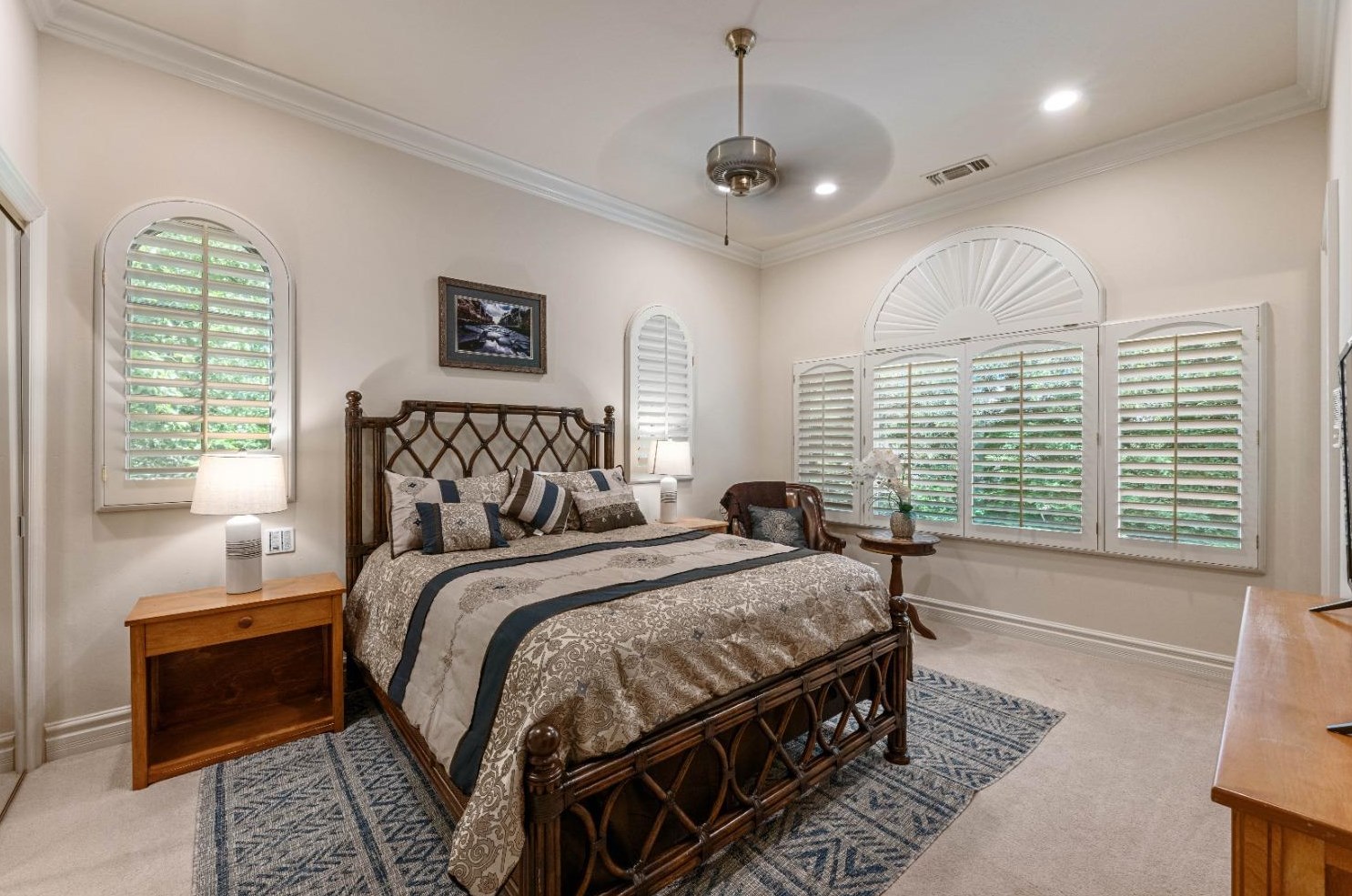 6352 Calle Montalvo Cir, Roseville CA  95746-5821 exterior