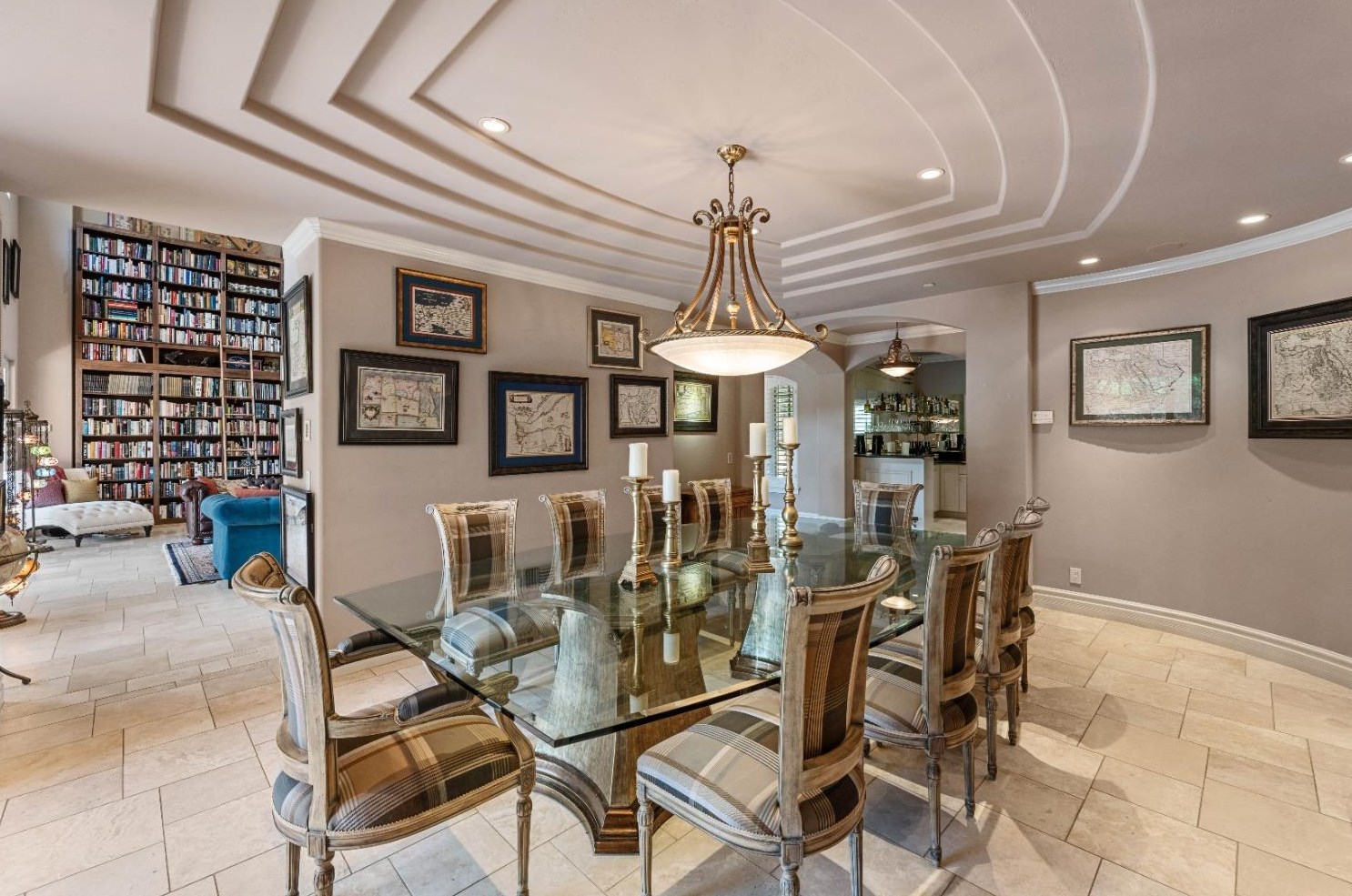 6352 Calle Montalvo Cir, Roseville CA  95746-5821 exterior