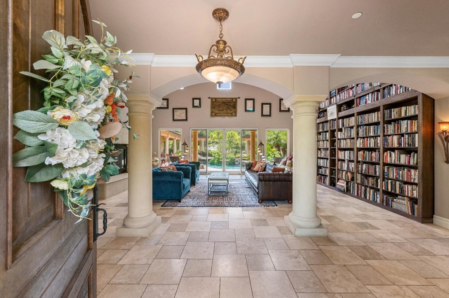 6352 Calle Montalvo Cir, Roseville CA  95746-5821 exterior