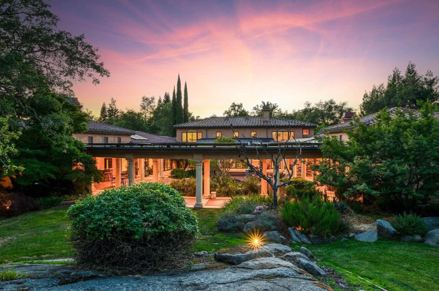 6352 Calle Montalvo Cir, Roseville CA  95746-5821 exterior