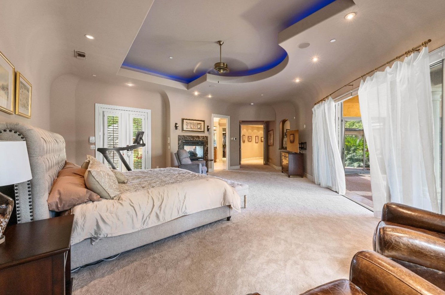 6352 Calle Montalvo Cir, Roseville CA  95746-5821 exterior